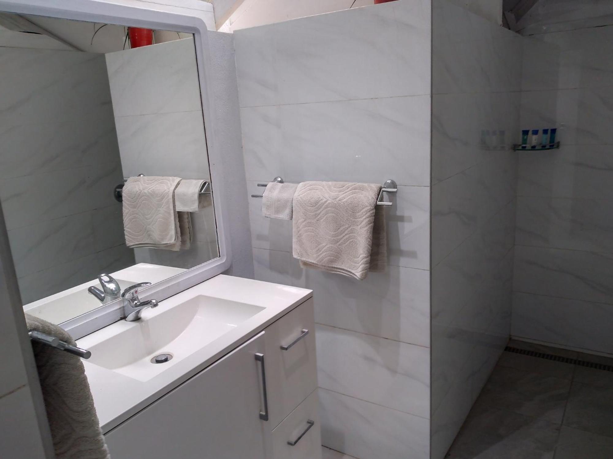 Bed & Breakfast Yacht Club 4*